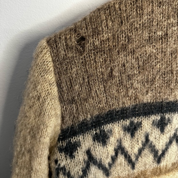 Vintage wool sweater jacket made in Iceland - Picture 3 of 5